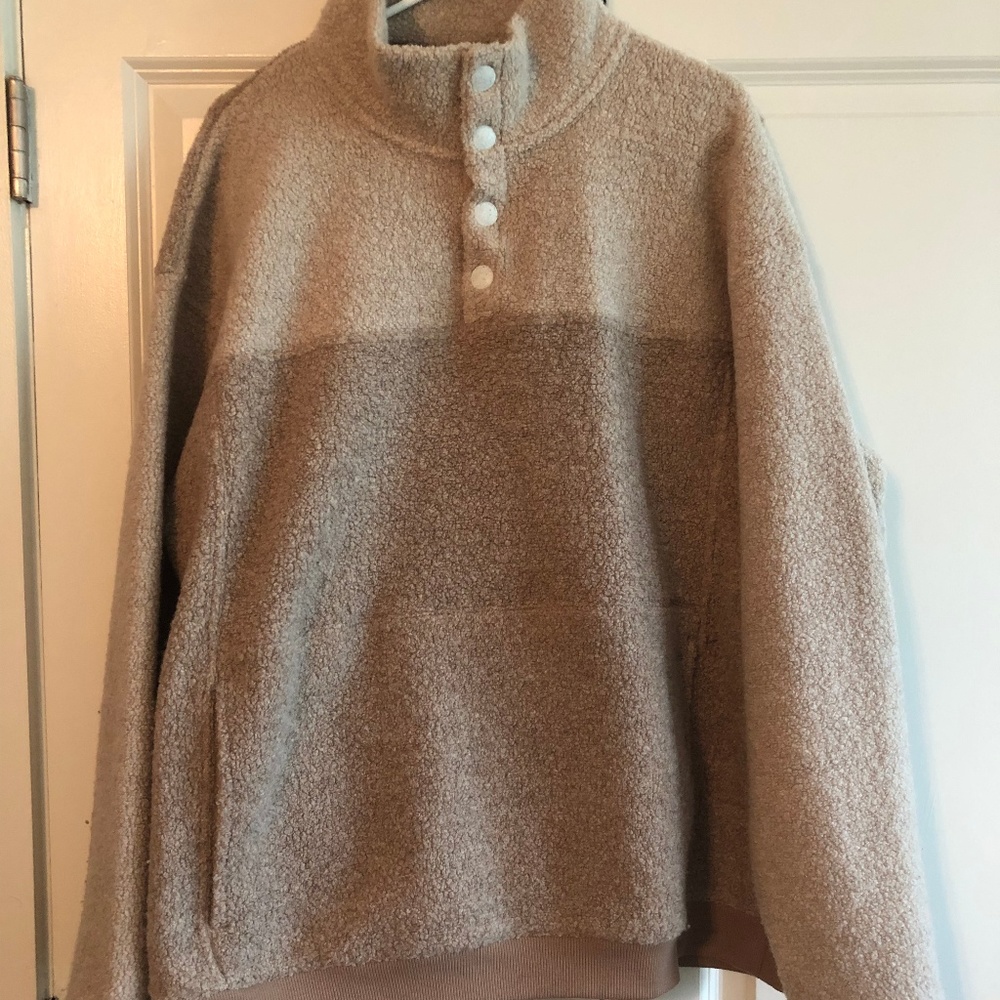 Outdoor Voices Mega Fleece (Men's Large)